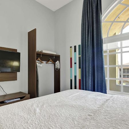 Express Inn Санта-Ана Екстер'єр фото
